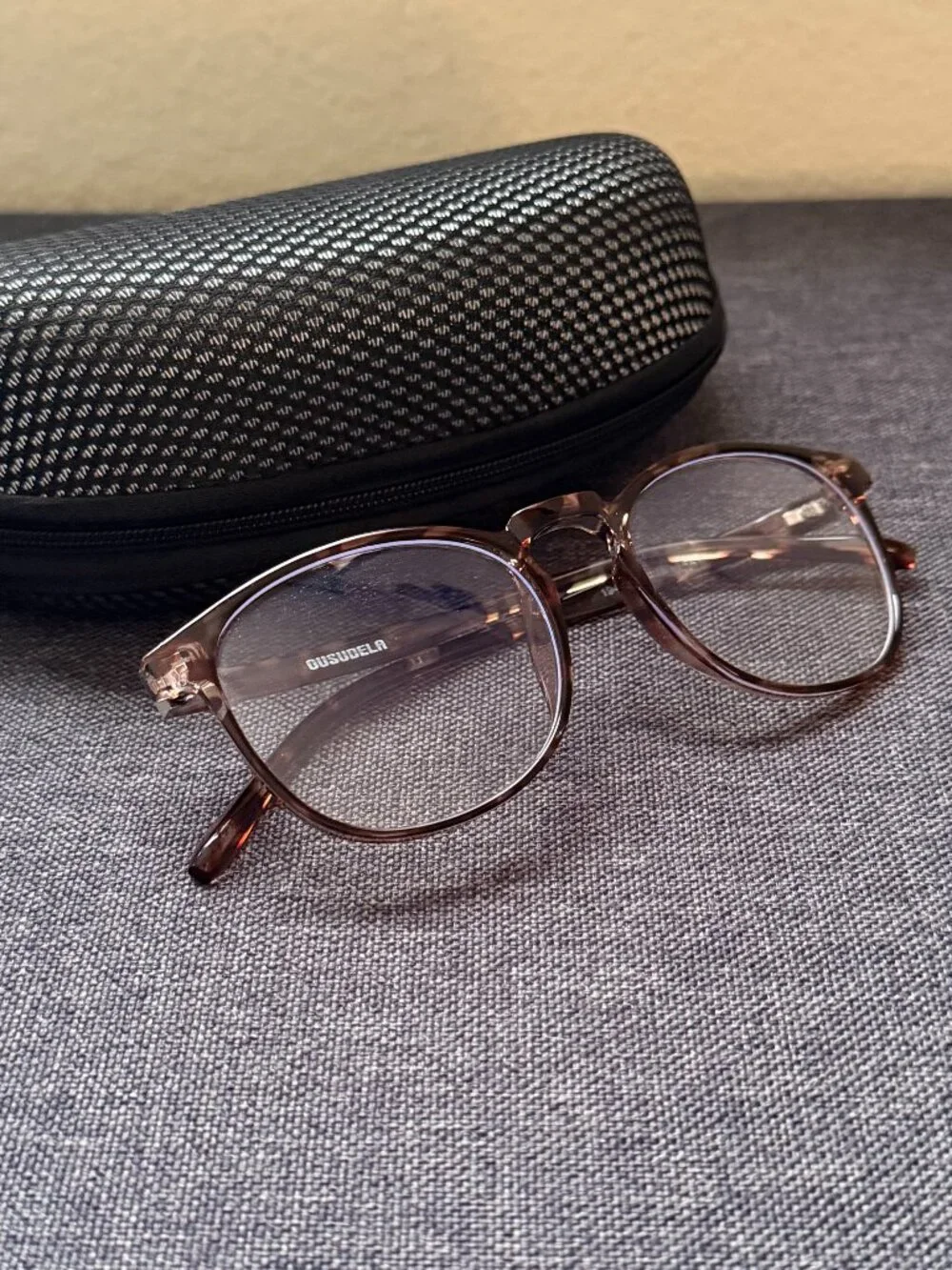Tortoiseshell Blue Light Glasses Case (with Free Case!)